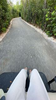 Caryn Marjorie feet photo thumbnail