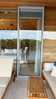 Caryn Marjorie feet photo thumbnail