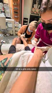 Caryn Marjorie feet photo thumbnail