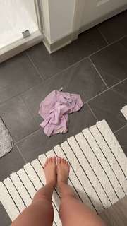 Caryn Marjorie feet photo thumbnail