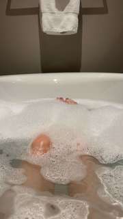 Caryn Marjorie feet photo thumbnail