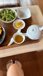 Caryn Marjorie feet photo thumbnail