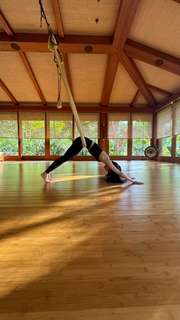 Caryn Marjorie feet photo thumbnail