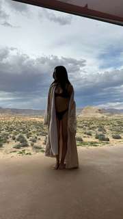 Caryn Marjorie feet photo thumbnail