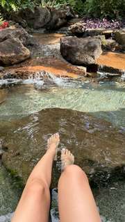 Caryn Marjorie feet photo thumbnail