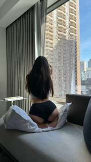 Caryn Marjorie feet photo thumbnail