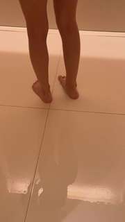Caryn Marjorie feet photo thumbnail
