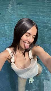 Caryn Marjorie feet photo thumbnail