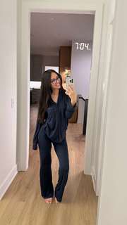 Caryn Marjorie feet photo thumbnail