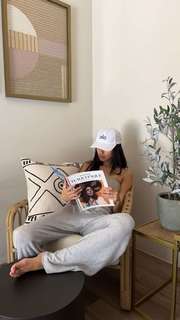 Caryn Marjorie feet photo thumbnail