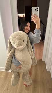 Caryn Marjorie feet photo thumbnail