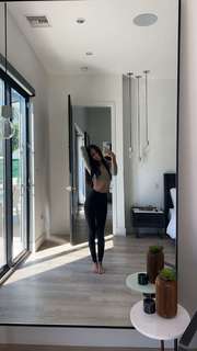 Caryn Marjorie feet photo thumbnail