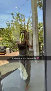 Caryn Marjorie feet photo thumbnail