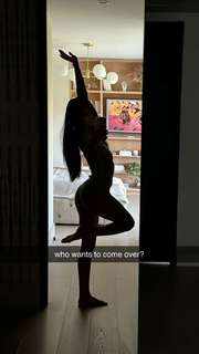 Caryn Marjorie feet photo thumbnail