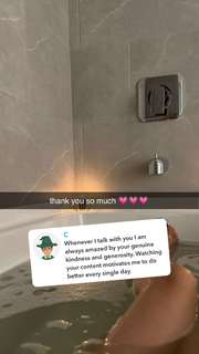 Caryn Marjorie feet photo thumbnail