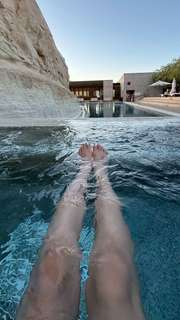 Caryn Marjorie feet photo thumbnail