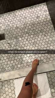 Caryn Marjorie feet photo thumbnail