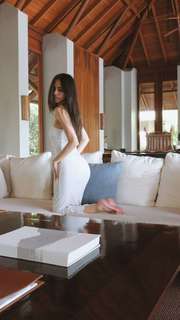 Caryn Marjorie feet photo thumbnail