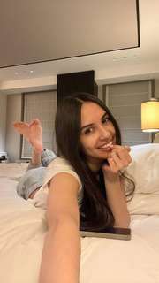 Caryn Marjorie feet photo thumbnail