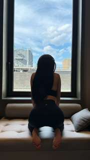 Caryn Marjorie feet photo thumbnail