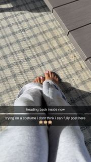 Caryn Marjorie feet photo thumbnail