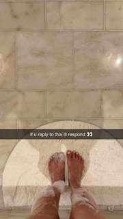 Caryn Marjorie feet photo thumbnail