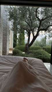 Caryn Marjorie feet photo thumbnail