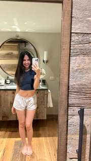 Caryn Marjorie feet photo thumbnail