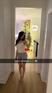 Caryn Marjorie feet photo thumbnail