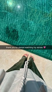 Caryn Marjorie feet photo thumbnail