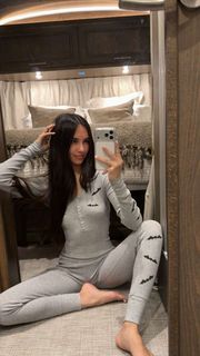 Caryn Marjorie feet photo thumbnail