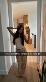 Caryn Marjorie feet photo thumbnail