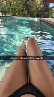 Caryn Marjorie feet photo 6