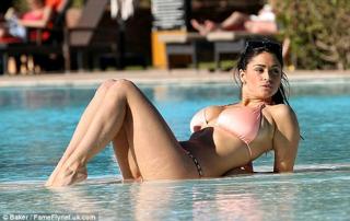 Casey Batchelor feet photo thumbnail