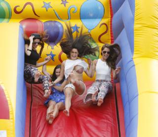 Casey Batchelor feet photo thumbnail