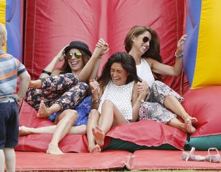 Casey Batchelor feet photo thumbnail