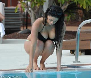 Casey Batchelor feet photo thumbnail