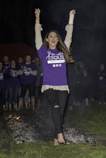 Casey Batchelor feet photo thumbnail