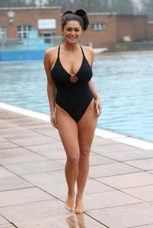 Casey Batchelor feet photo thumbnail