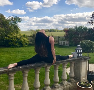 Casey Batchelor feet photo thumbnail