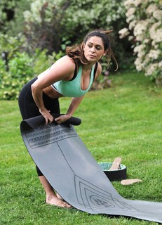 Casey Batchelor feet photo thumbnail