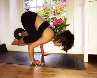 Casey Batchelor feet photo thumbnail