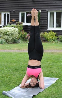 Casey Batchelor feet photo thumbnail