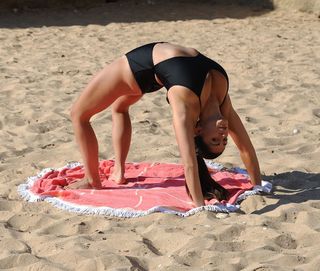 Casey Batchelor feet photo thumbnail