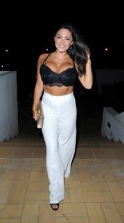 Casey Batchelor feet photo thumbnail