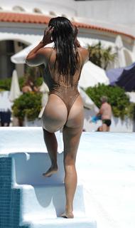 Casey Batchelor feet photo thumbnail