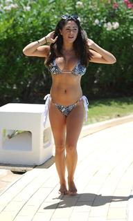 Casey Batchelor feet photo thumbnail