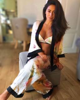 Casey Batchelor feet photo thumbnail