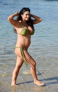 Casey Batchelor feet photo thumbnail