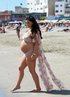 Casey Batchelor feet photo thumbnail